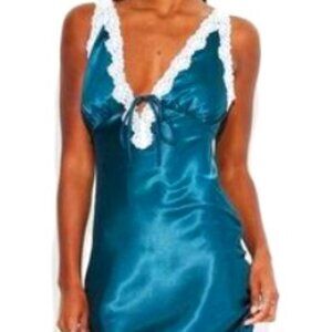 Wild Fable, No Sleeve, White Lace Trim Dark Blue, Satin Style, Maxi Dress 2X NWT